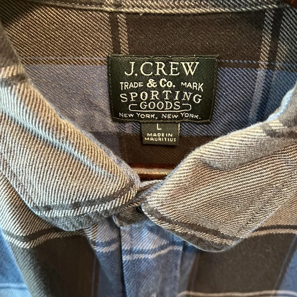 Plaid flannel - Picture 2 of 2